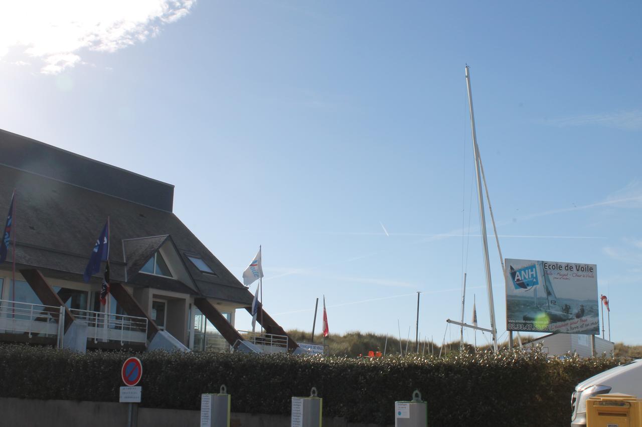 Gite à la ferme entre Terre et Mer Hérenguerville Exterior foto